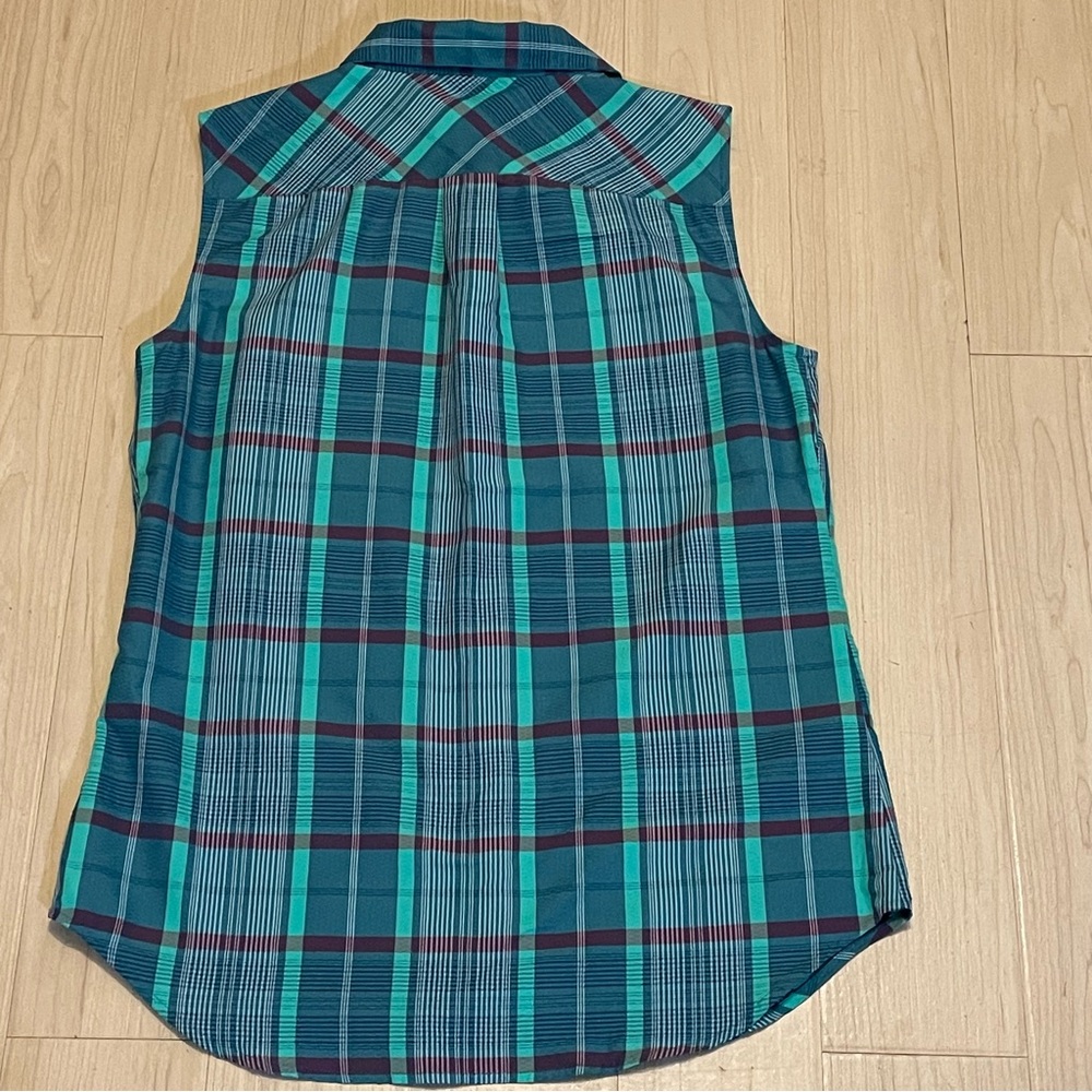 Eddie Bauer Turquoise and Navy Plaid Top Sleeveless Collar Pocket Women Size S - Picture 2 of 13